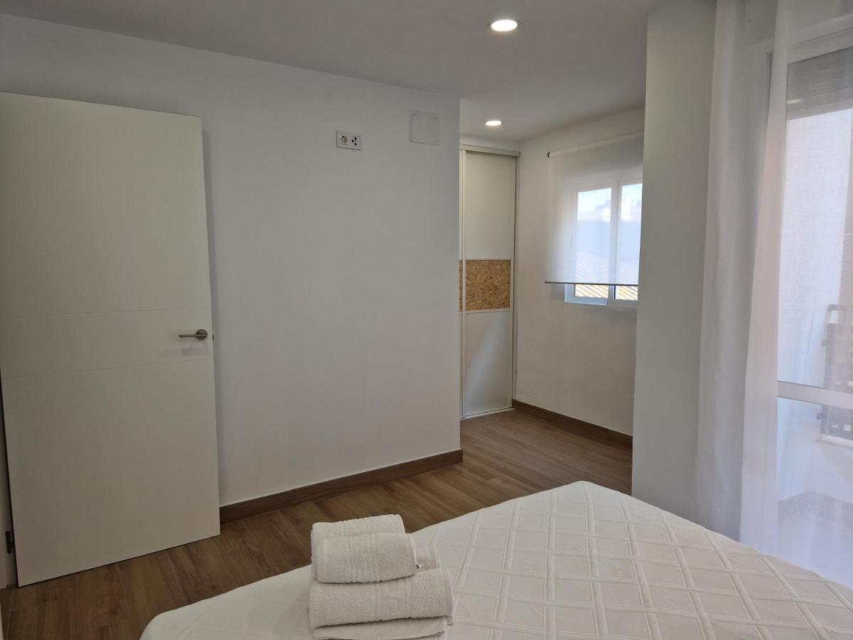 Pavone Apartments Малага Екстер'єр фото