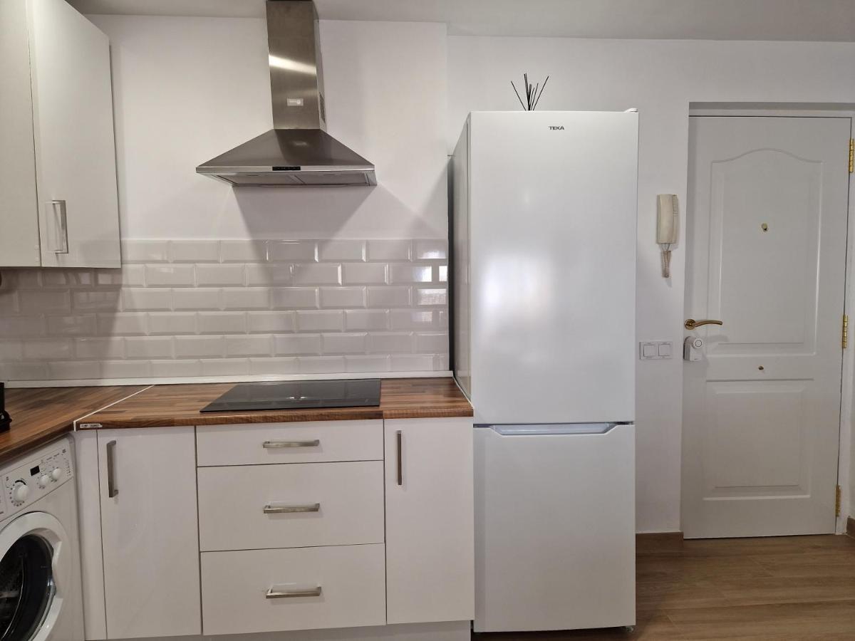 Pavone Apartments Малага Екстер'єр фото